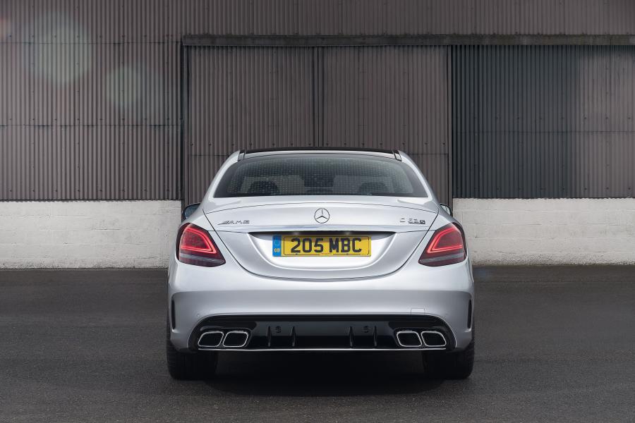  Mercedes-AMG C63 S (W205) 2018 года  (UK) (фото 36 из 40)